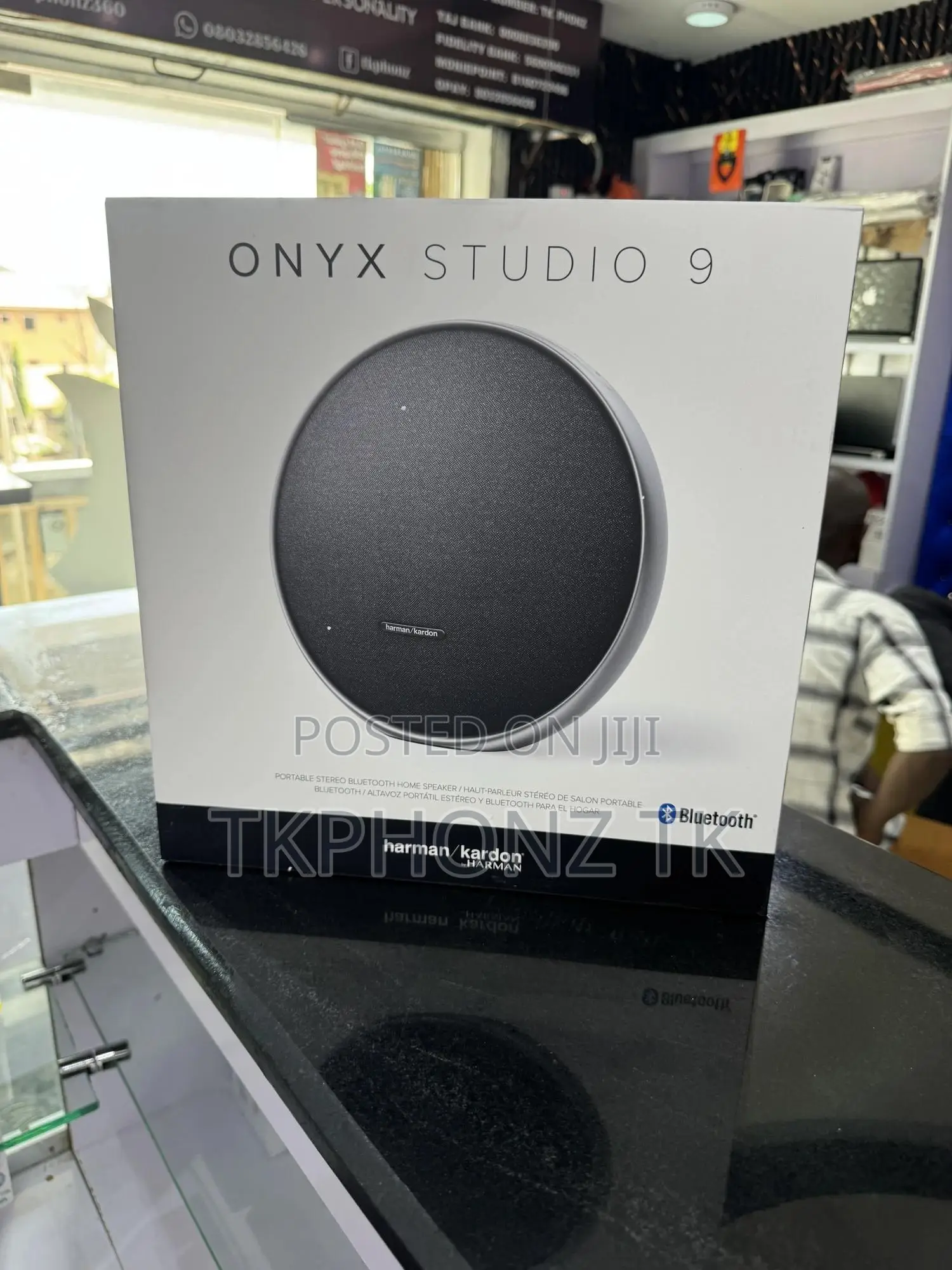 Onyx Studio 9