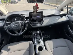 Toyota Corolla LE 2021 Black