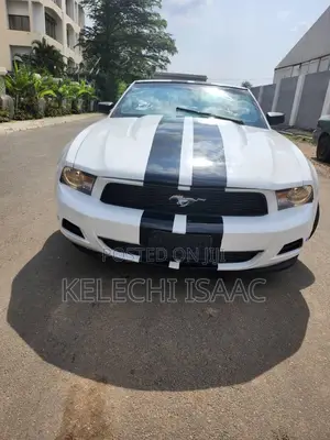 Ford Mustang GT Premium 2010 White