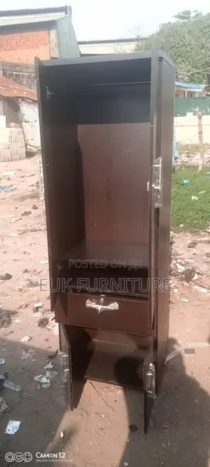 $ 2ft by 6ft Portable Wardrobe Made With Complete HDF