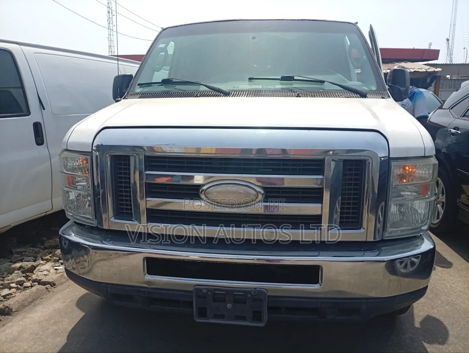 Ford E250 2010 White