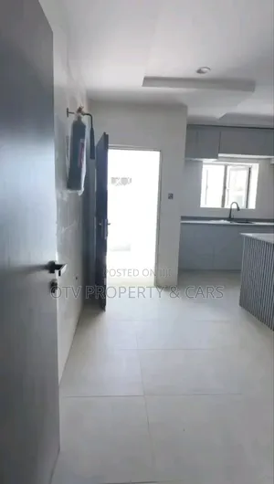 4bdrm Duplex in Kado for rent