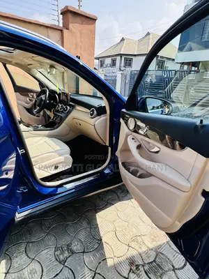 Mercedes-Benz GLC-Class 2019 Blue