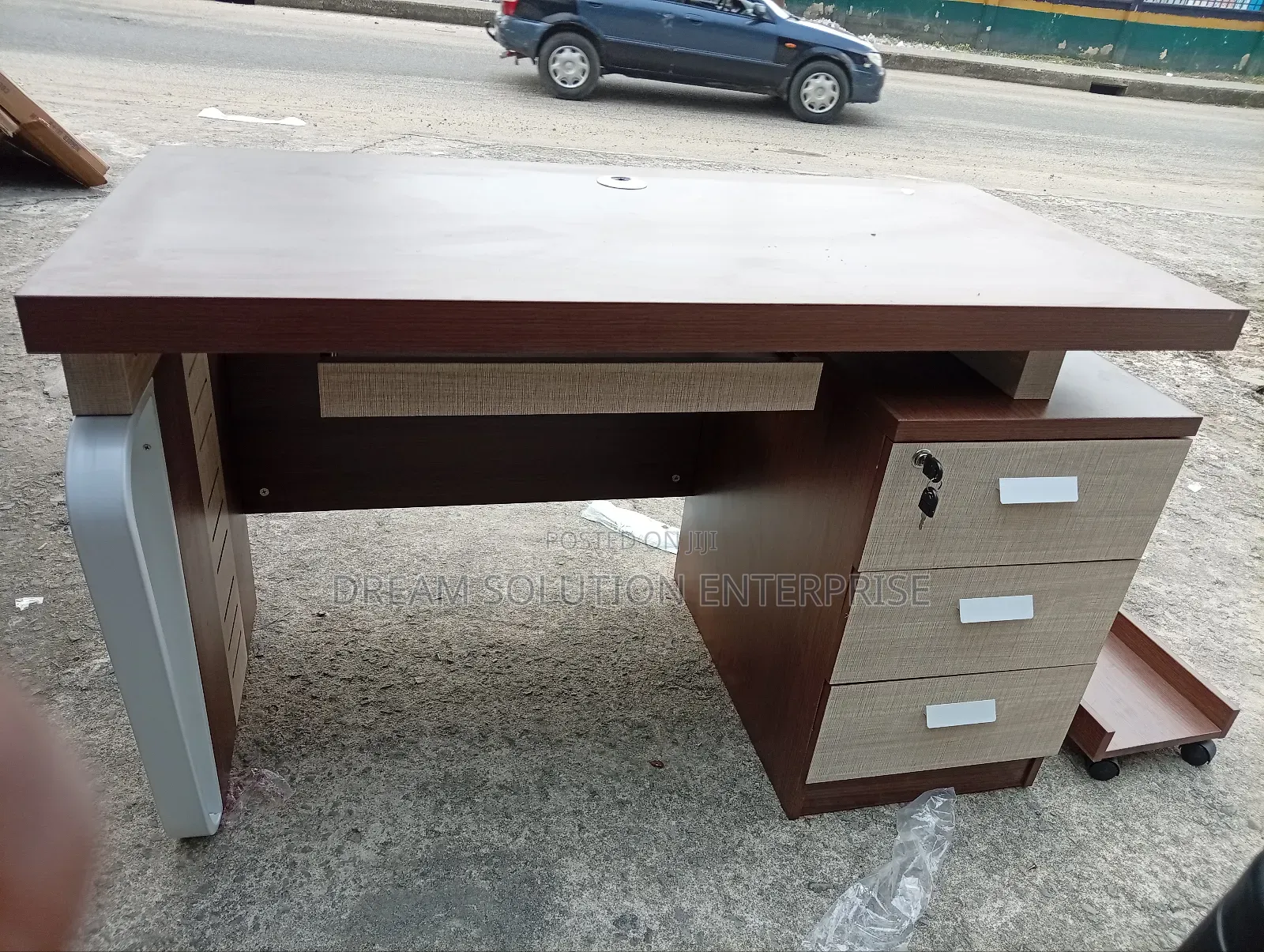 1.4 Meter Office Table