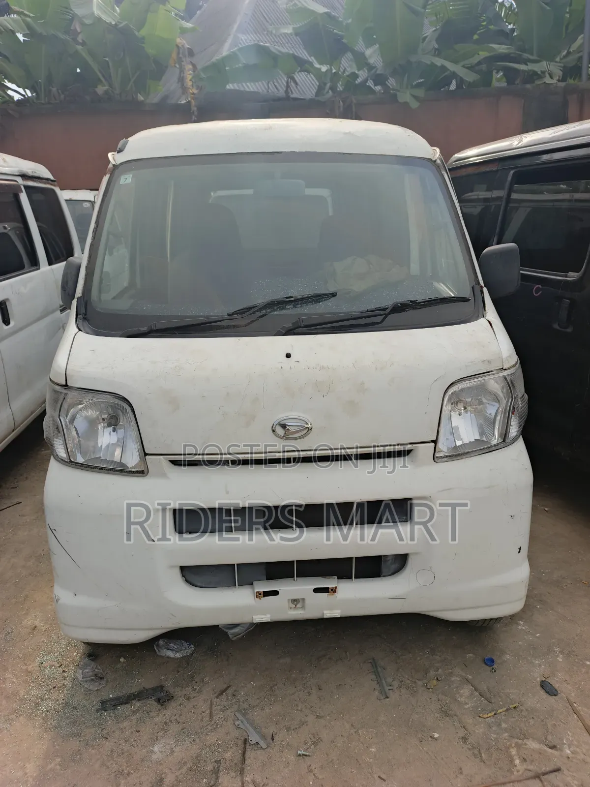 Daihatsu Hijet 2022 White