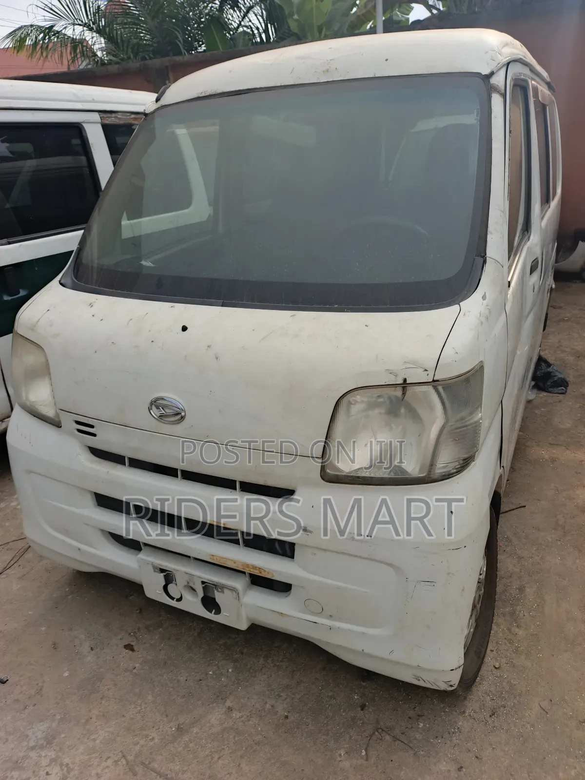 Daihatsu Hijet 2022 White
