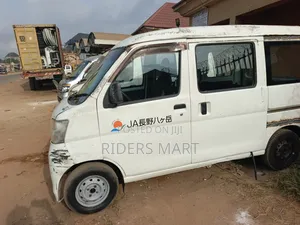Daihatsu Hijet 2022 White