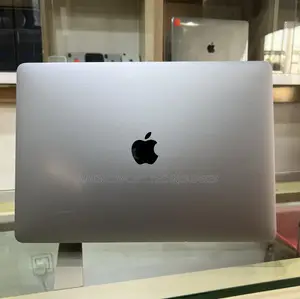 Laptop Apple MacBook Pro 2019 16GB Intel Core I7 SSD 512GB
