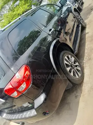 Toyota Sequoia Platinum 4dr SUV 4WD (5.7L 8cyl 6A) 2013 Black