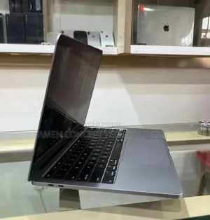 Laptop Apple MacBook Pro 2020 16GB Intel Core I7 SSD 512GB