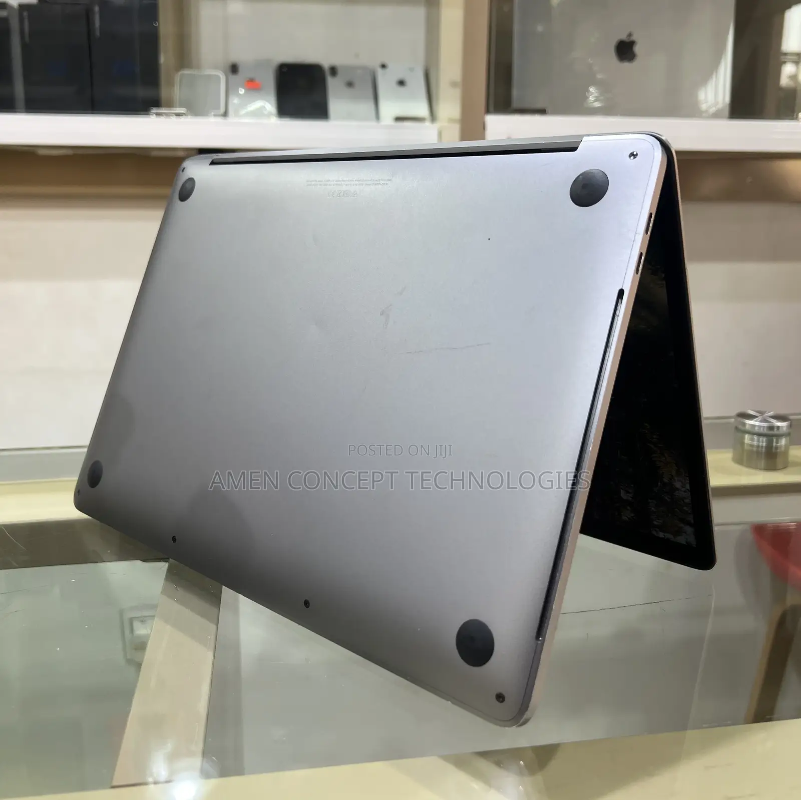 Laptop Apple MacBook Pro 2020 16GB Intel Core I7 SSD 512GB