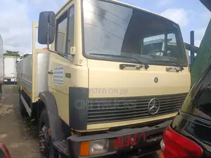 Mercedes Benz 1314 Pickup Truck 2003 Beige