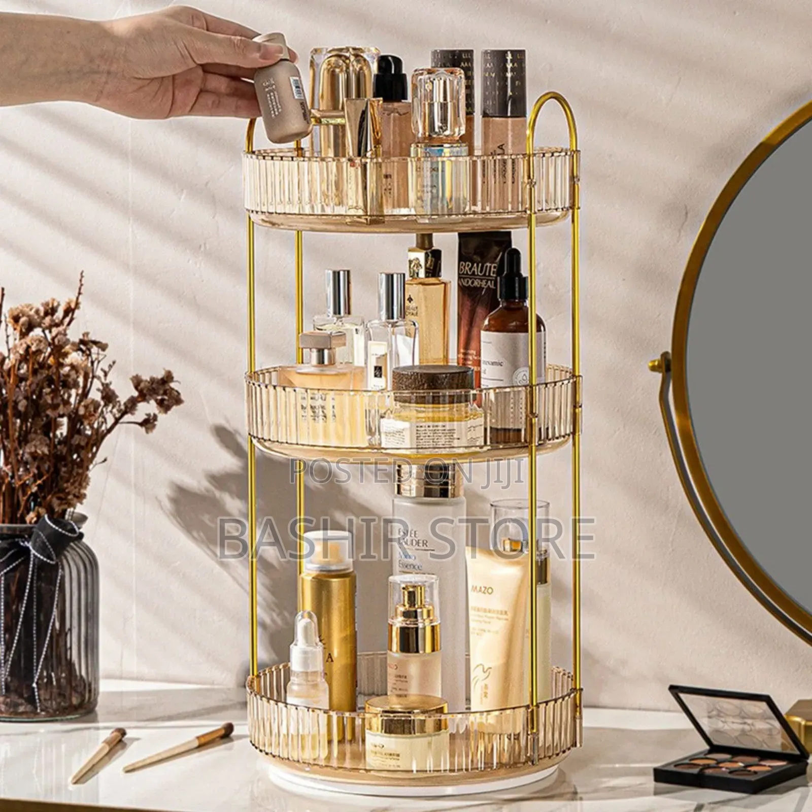 360° Rotating Makeup Organizer.