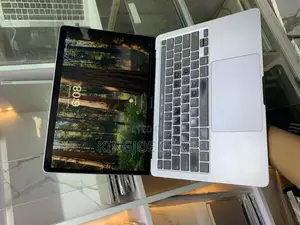 Laptop Apple MacBook Pro 2020 16GB Intel Core I7 SSD 512GB