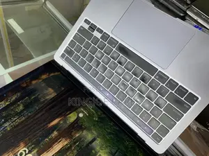 Laptop Apple MacBook Pro 2020 16GB Intel Core i7 SSD 512GB