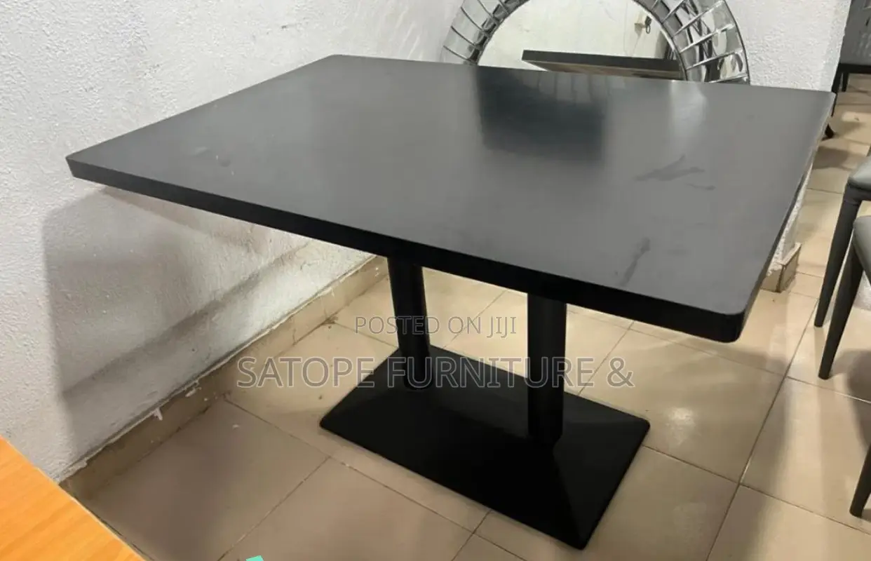 High Quality Restaurant Table