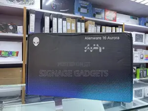 New Laptop Alienware M17x R2 16GB Intel Core I7 SSD 1T