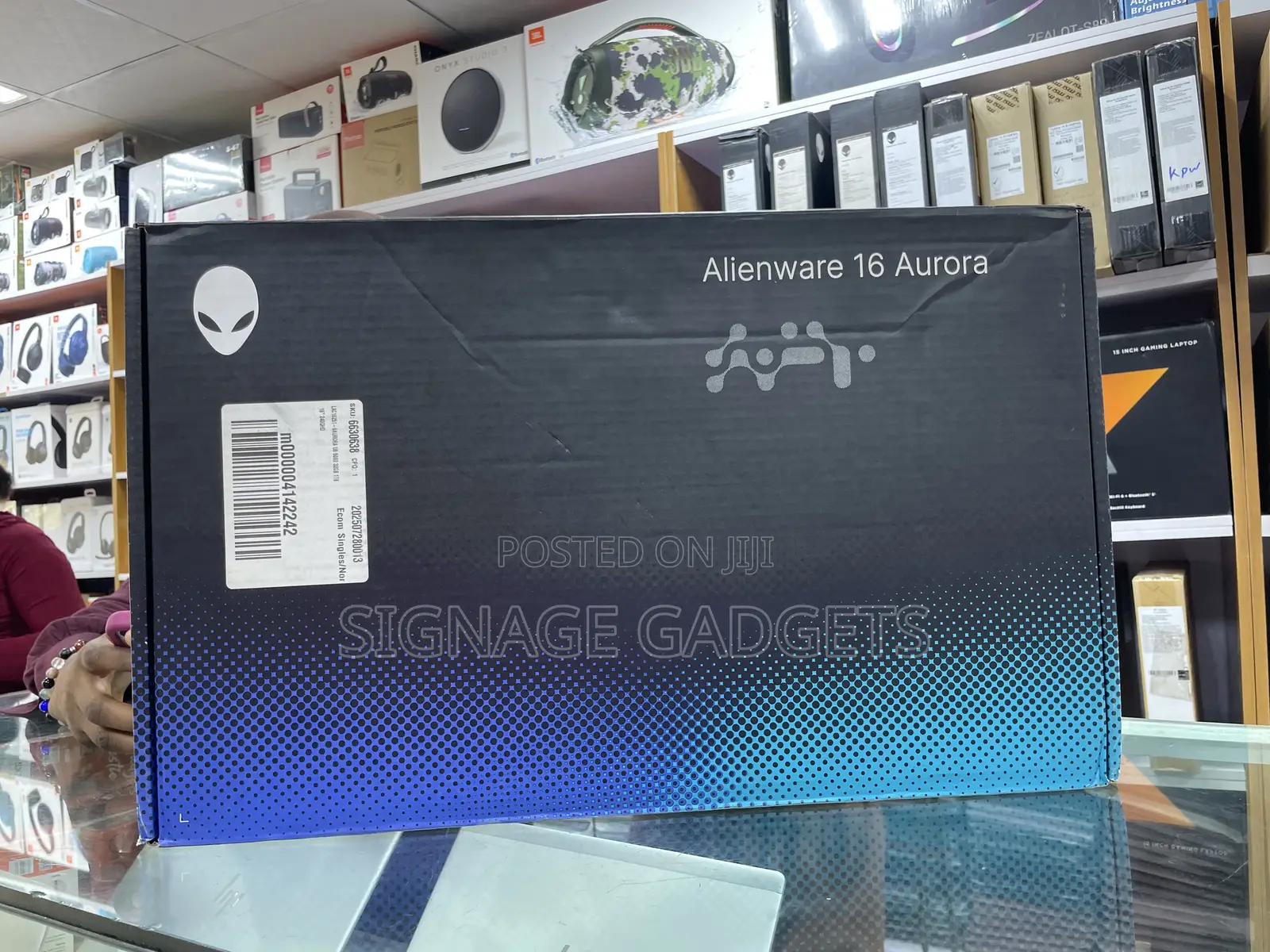 New Laptop Alienware M17x R2 16GB Intel Core I7 SSD 1T