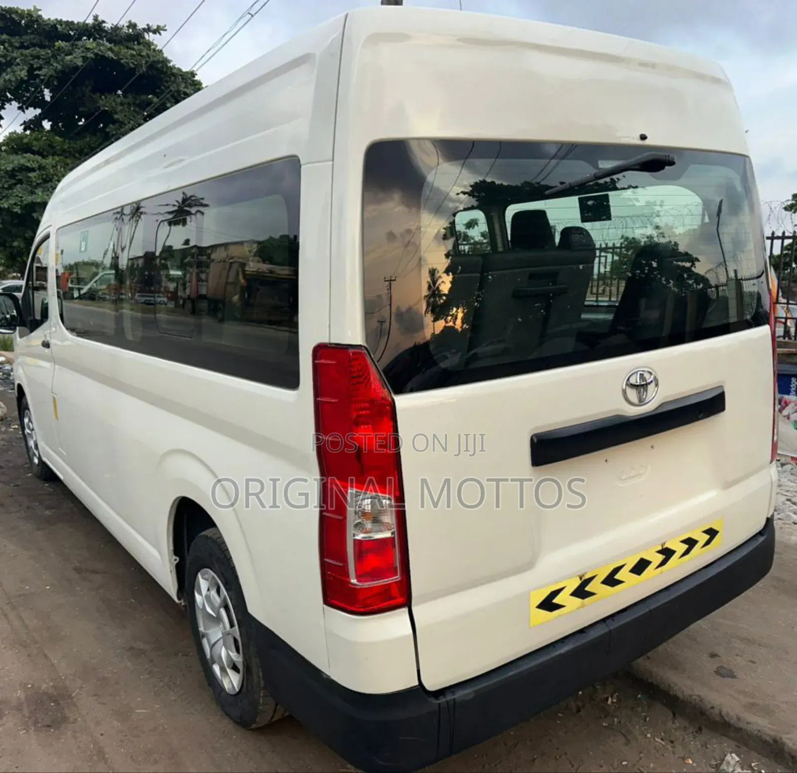 Toyota HiAce 2020 White