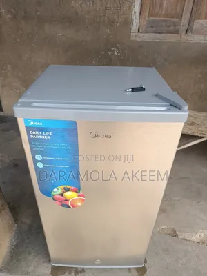 Midea Table Top Refrigerator Hs-112 Model 85l