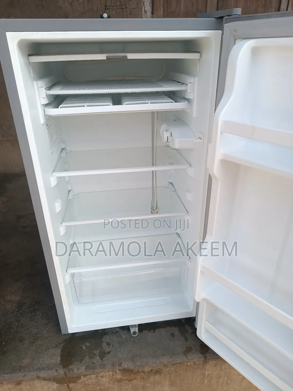 Midea Table Top Refrigerator Hs-112 Model 85l