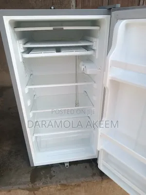 Midea Table Top Refrigerator Hs-112 Model 85l