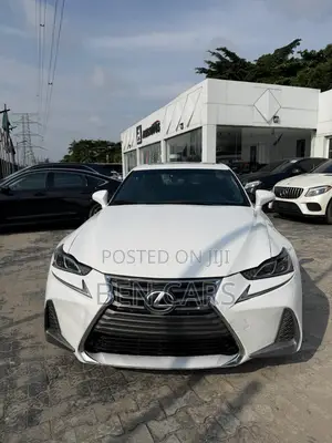 Lexus IS 350 AWD 2019 White
