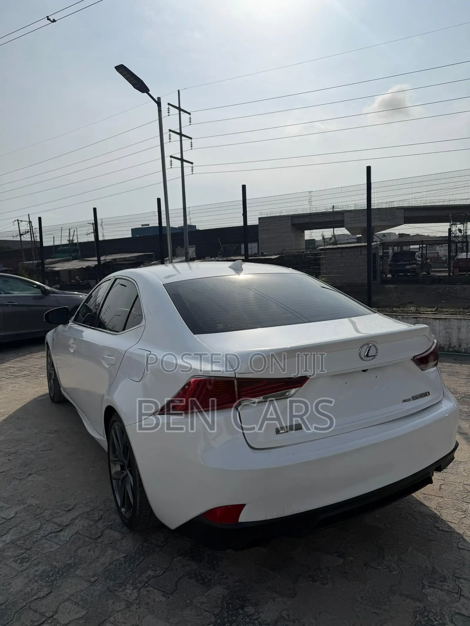 Lexus IS 350 AWD 2019 White