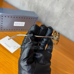 Original Gucci Sunglasses Available in 2 Colors