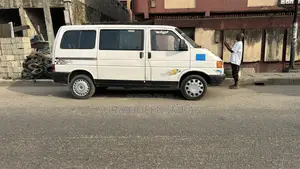 Volkswagen Transporter 1990 White