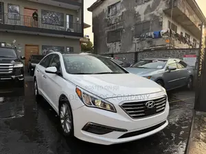 Hyundai Sonata Limited 4dr Sedan (2.4L 4cyl 6A) 2015 White