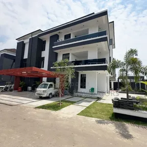 Furnished 7bdrm Mansion in Kado for sale
