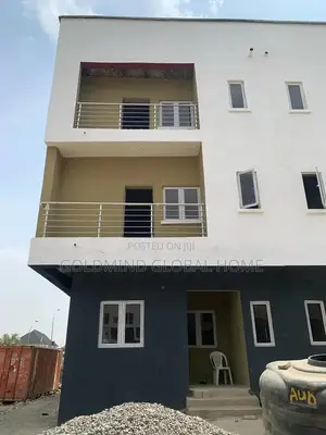 5bdrm Townhouse/Terrace in Katampe Extension for sale