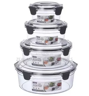 4 Piece Set of Covered Transparent Food Storage Plates,