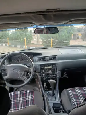 Toyota Camry 2000 Gray