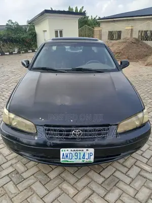 Toyota Camry 2000 Gray