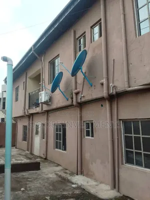 5bdrm Block of Flats in Off Ago-Palace Way for sale