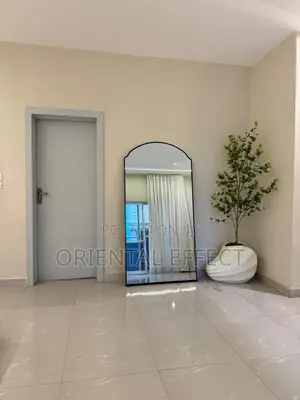 Off-White Seashell Decorative Planter With Artificial Japanese Tree