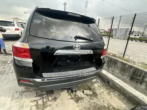 Toyota Highlander 2012 Black