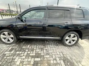 Toyota Highlander 2012 Black