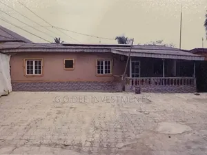 4bdrm Bungalow in Off Ago-Palace Way for sale