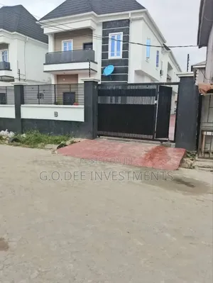 4bdrm Duplex in Off Ago-Palace Way for sale