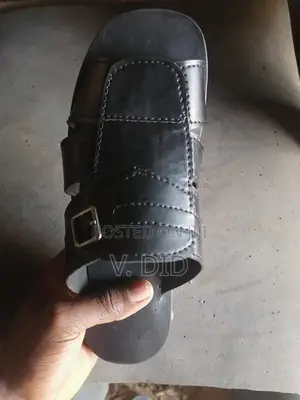 Men Pam Slipper
