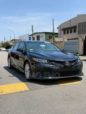 Toyota Camry LE FWD (2.5L 4cyl 8AM) 2018 Black