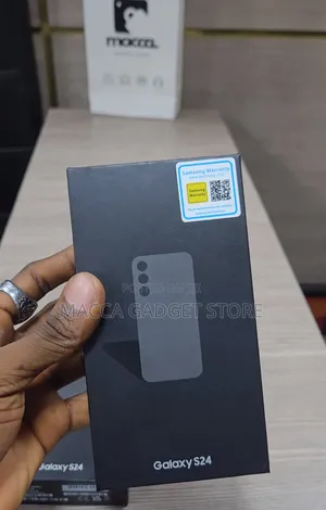 New Samsung Galaxy S24 256 GB Black