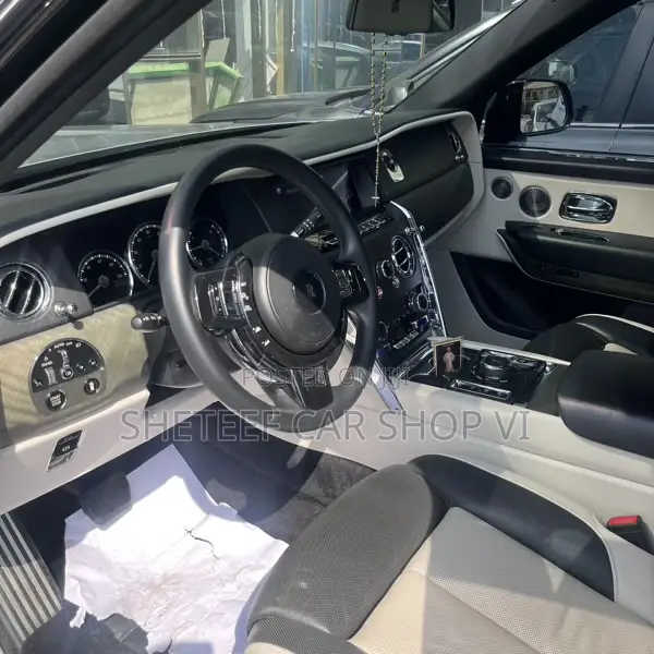 Rolls-Royce Cullinan Base 2020 Black