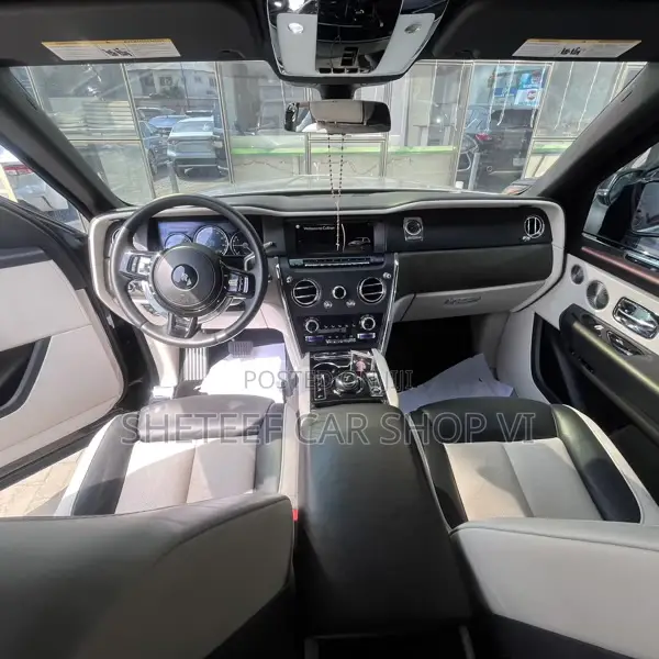 Rolls-Royce Cullinan Base 2020 Black
