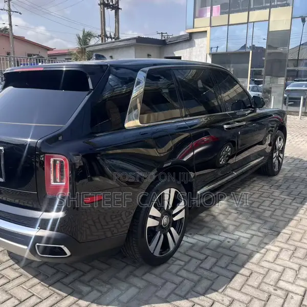 Rolls-Royce Cullinan Base 2020 Black