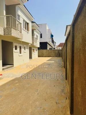 4bdrm Apartment in Agungi, Lekki Phase 2 for rent