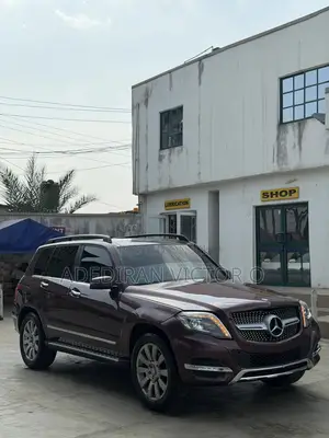Mercedes-Benz GLK-Class 350 4MATIC 2010 Red
